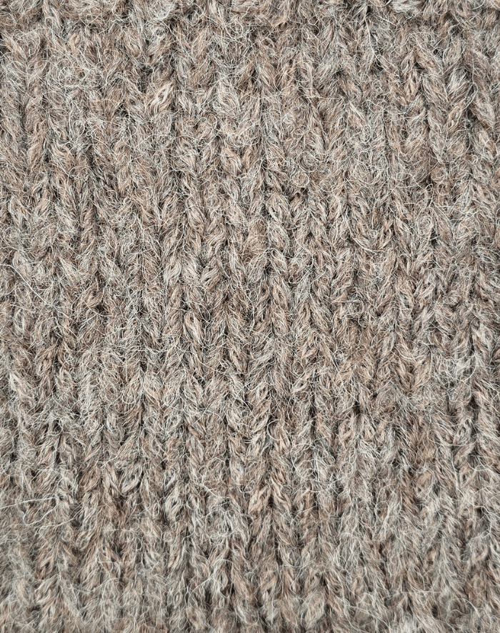 Nora Plaid strikkekit