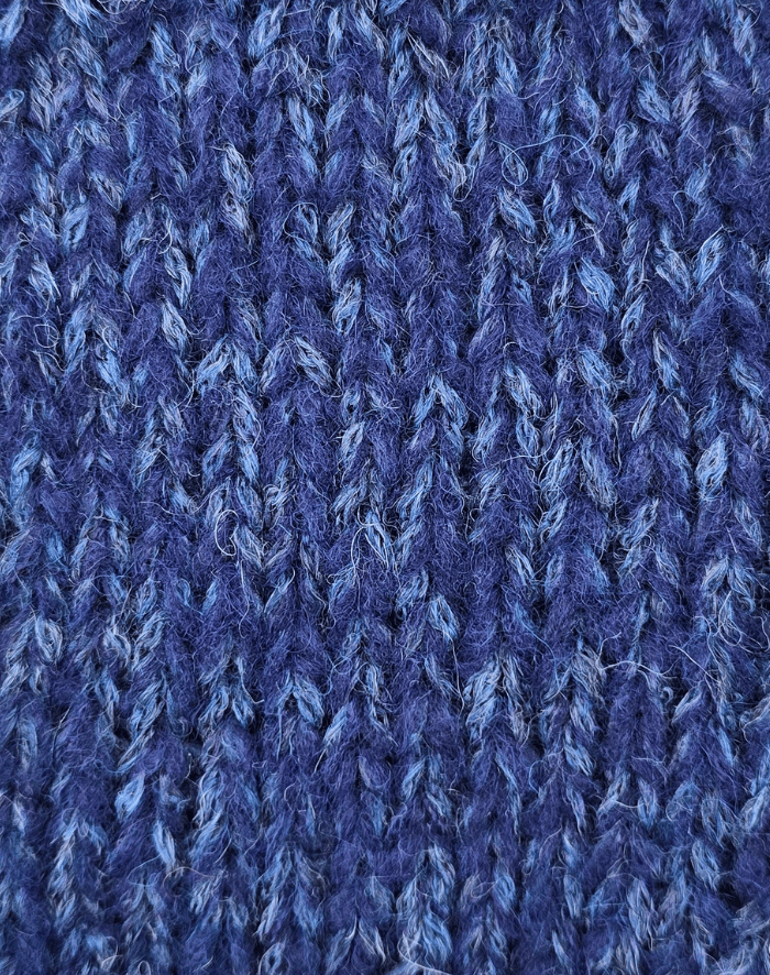 Nora Plaid strikkekit