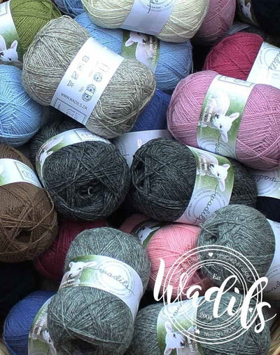 Køb Wadils højkvalitets lammeuld. 100% ren uld i mange flotte farver